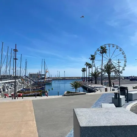 Lägenhet Charmante Maison Canetoise Proche Et Commodites ! *