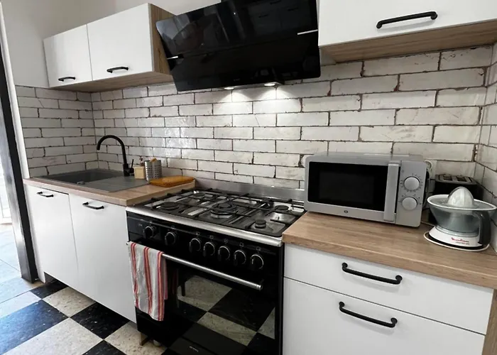 Charmante Maison Canetoise Proche Et Commodites ! * Canet-en-Roussillon