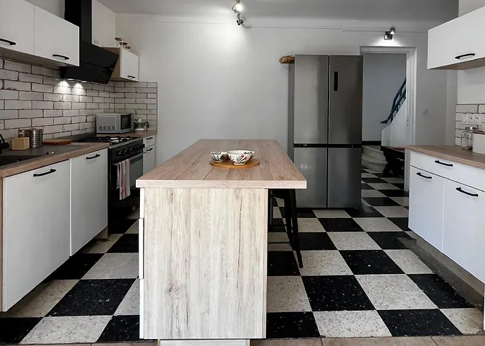 Charmante Maison Canetoise Proche Et Commodites ! 아파트